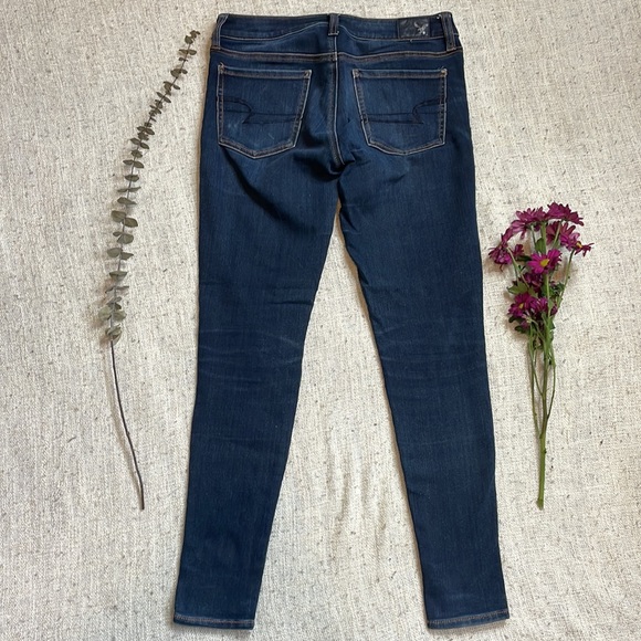 Dark Blue Wash American Eagle Skinny Jeans - Picture 3 of 3